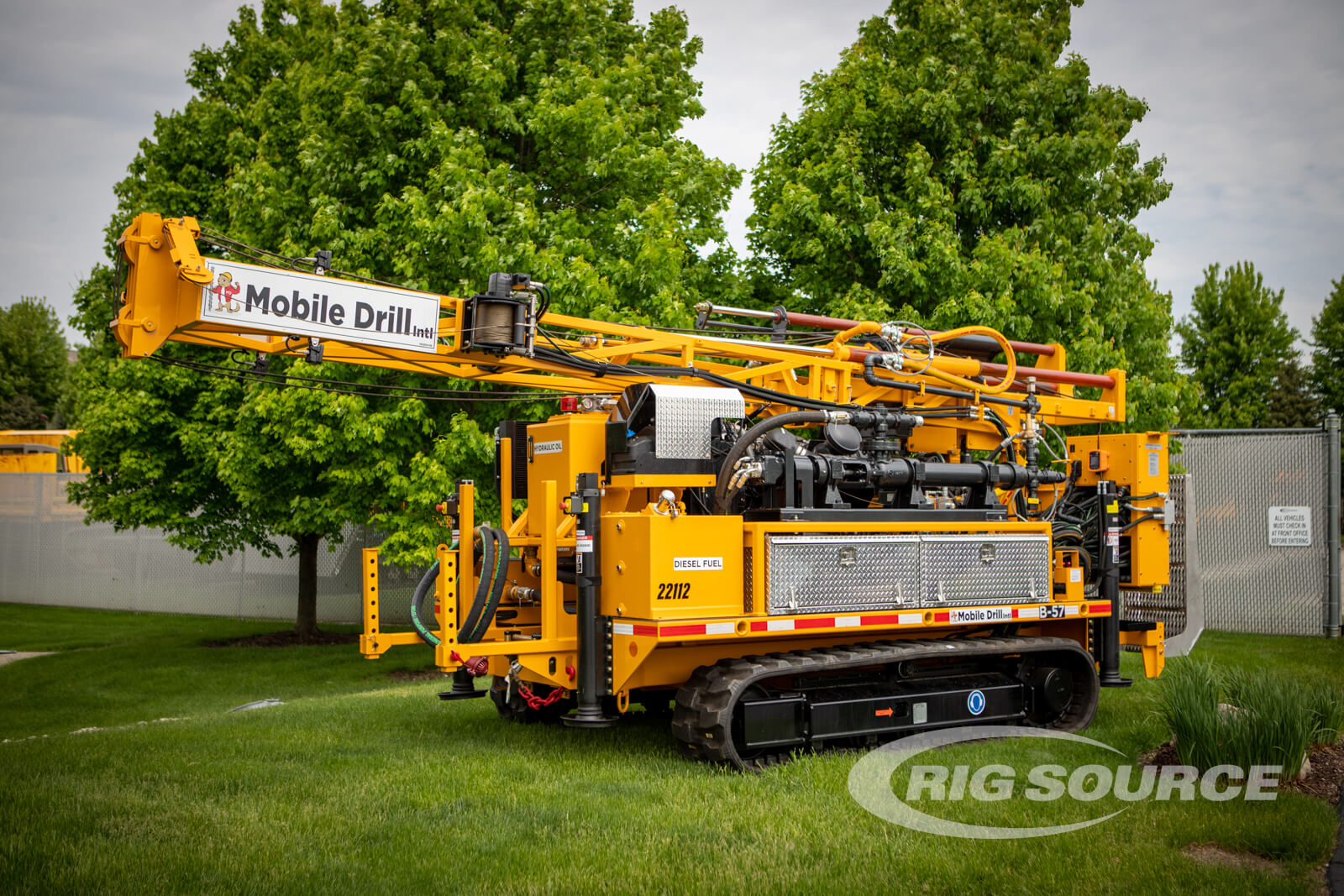 Mobile B57 Drill For Rent Core Drill Rental Unit 22112