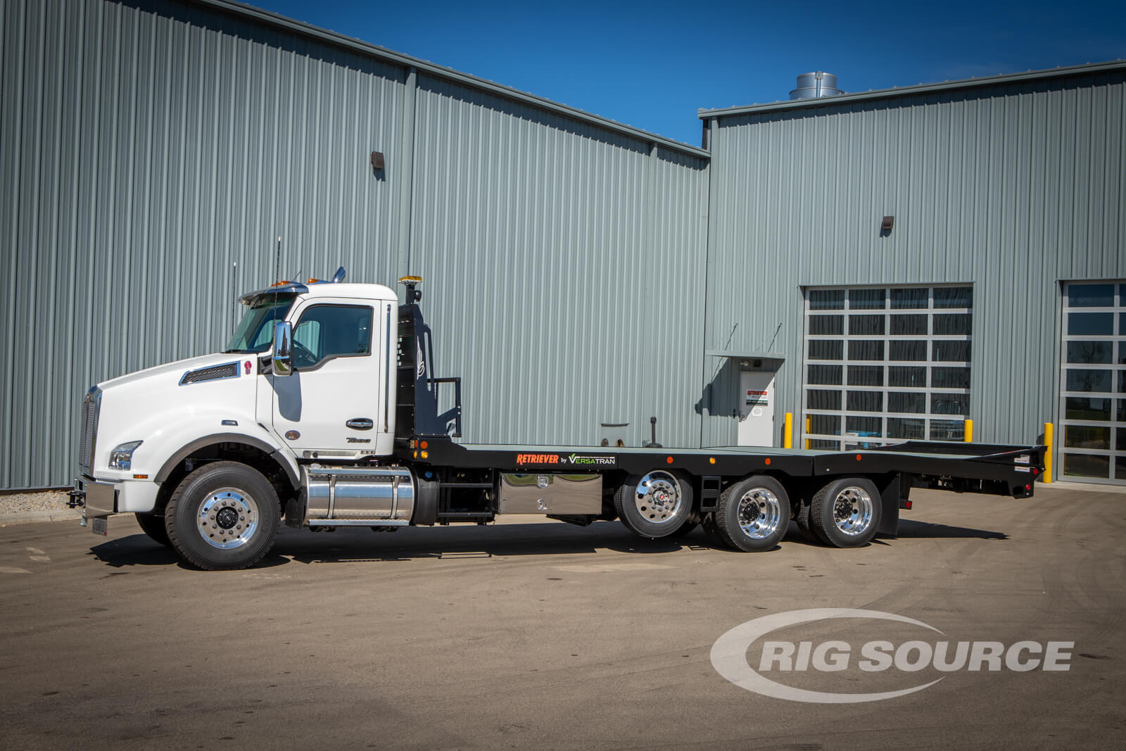 ***SOLD*** Versatran 20T Retriever 2024 Kenworth T880 Chassis UNIT