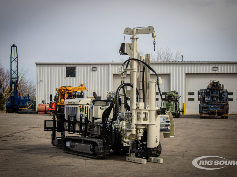 Geoprobe 7822DT 2-Speed | Small Track Mounted Drill Rig - Unit 26200