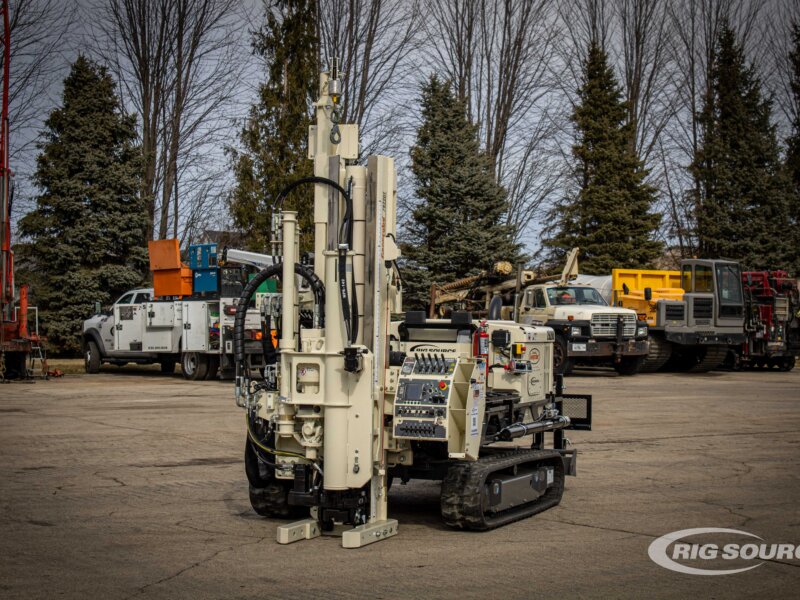 Geoprobe 7822DT 2-Speed | Small Track Mounted Drill Rig - Unit 26200