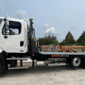 Versatran 20T Retriever Truck on Freightliner 114SD for Sale